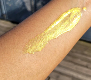 Open image in slideshow, Medalist Body Shimmer
